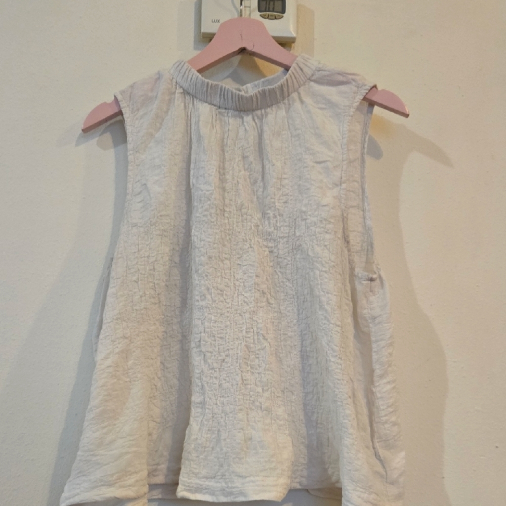 Cloth And Stone Sleeveless Textured White Top